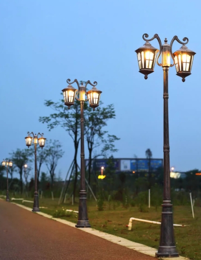 โคมไฟถนน MODEL :: STL-04