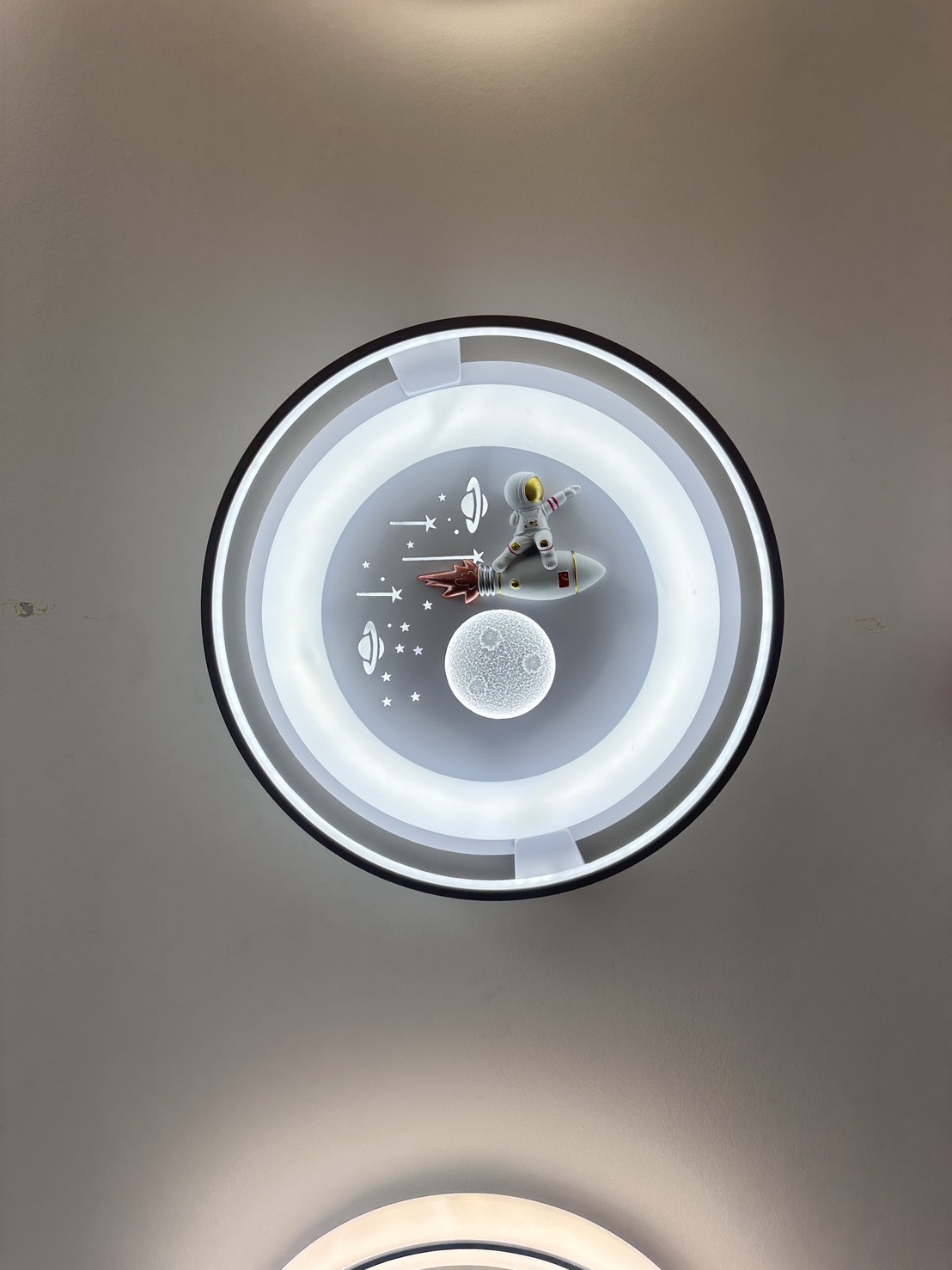 โคมไฟติดเพดาน MODEL :: CL-137